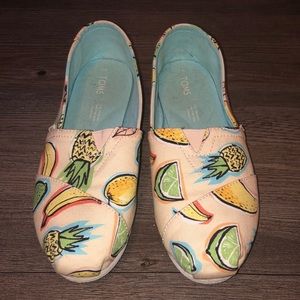 Fruit Patterned Toms